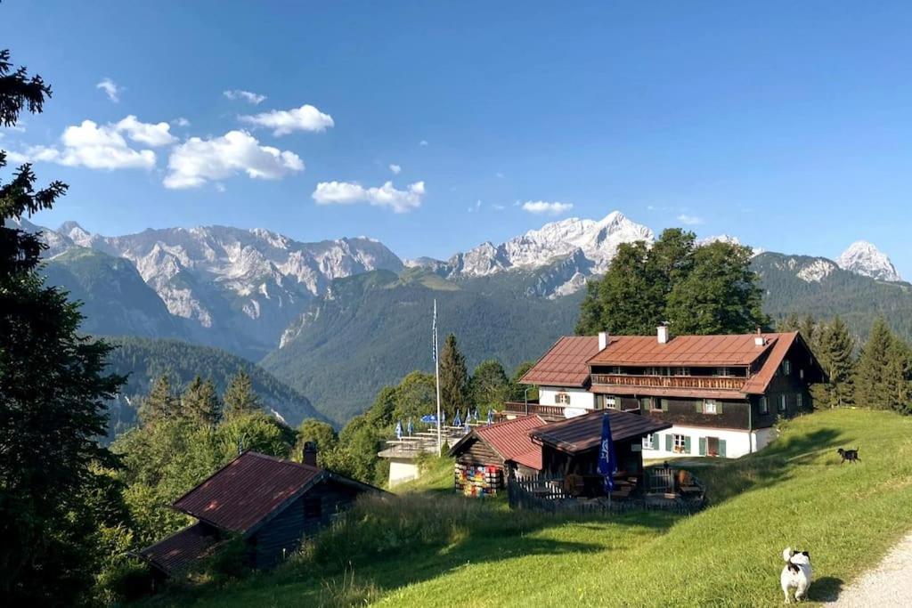 Zentral, Ruhig & Stilvoll Mit Bergpanorama+ Garten Garmisch-Partenkirchen Exterior foto