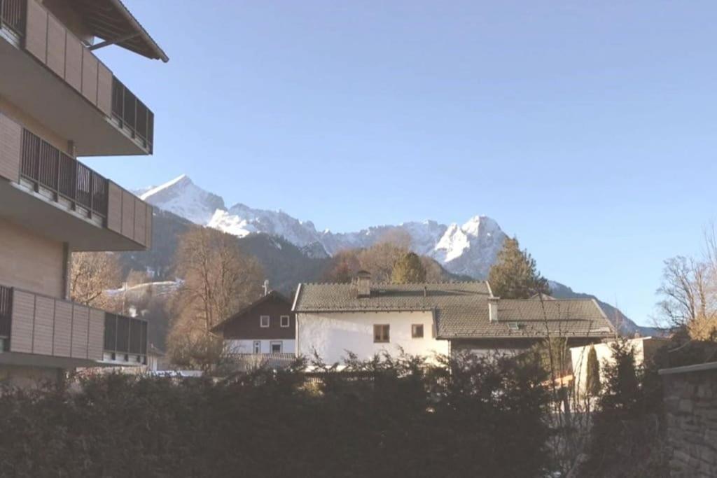 Zentral, Ruhig & Stilvoll Mit Bergpanorama+ Garten Garmisch-Partenkirchen Exterior foto